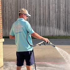 Gum-Removal-and-Sidewalk-Cleaning-in-Garden-City-Kansas 2